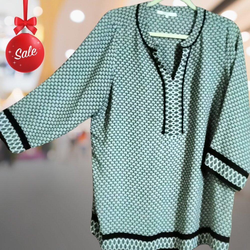 Violet & Claire - Black & White Cute Blouse Sz 1X